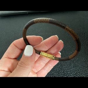 Damier Louis Vuitton women’s bracelet